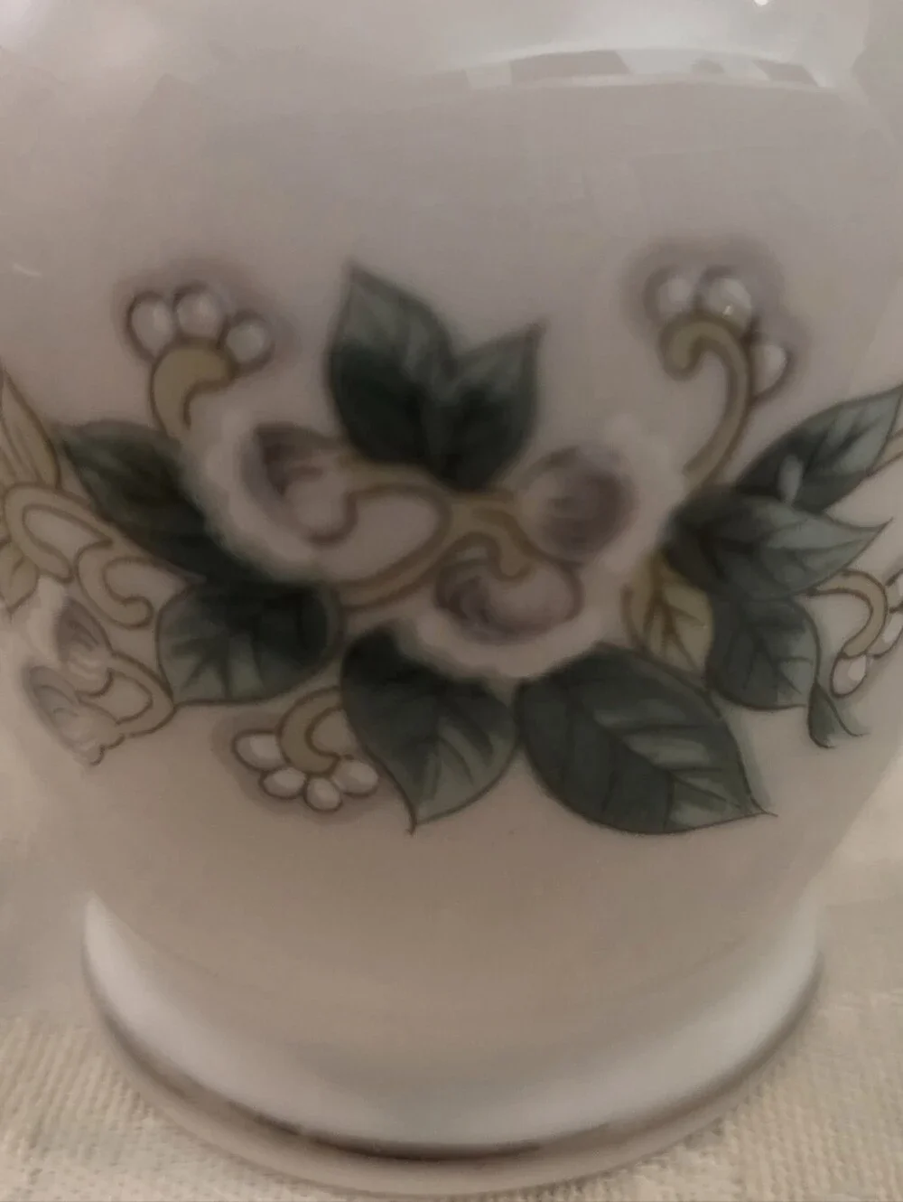 Lefton 25th Anniversary Porcelain Hand Painted Bud Vase Model 1096